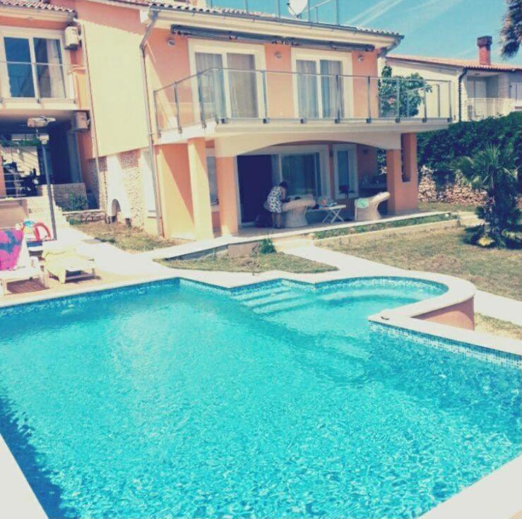 Villa Lina Premantura Exterior photo